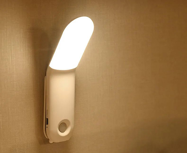 罗格朗感应旋转弯头灯