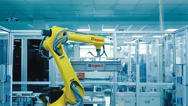 罗格朗生产车间