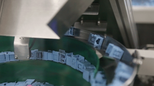 罗格朗助力三安光电高端半导体项目智能化